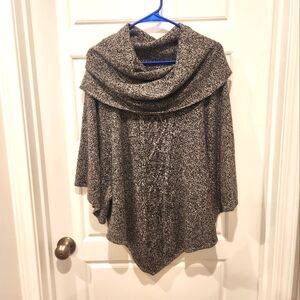 Poncho sweater